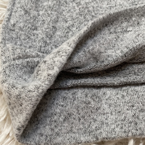 Magnolia Boutique Hooded Hacci Top ๐ Gray Black & Green - Picture 13 of 15